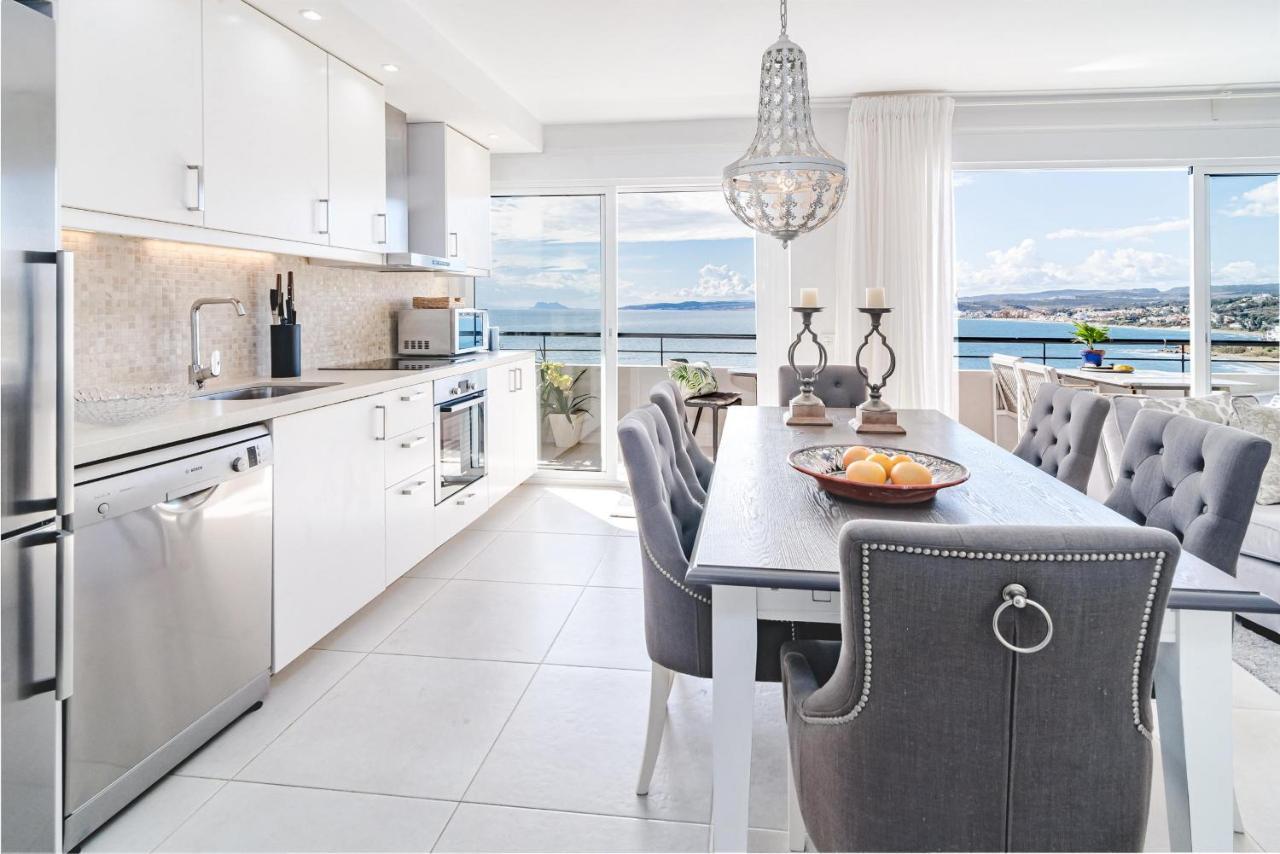 Cp - Modern Beachside Apartment In Estepona Exterior foto